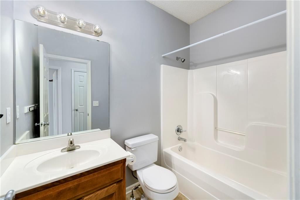 12284 NE Pawnee Drive — photo 12