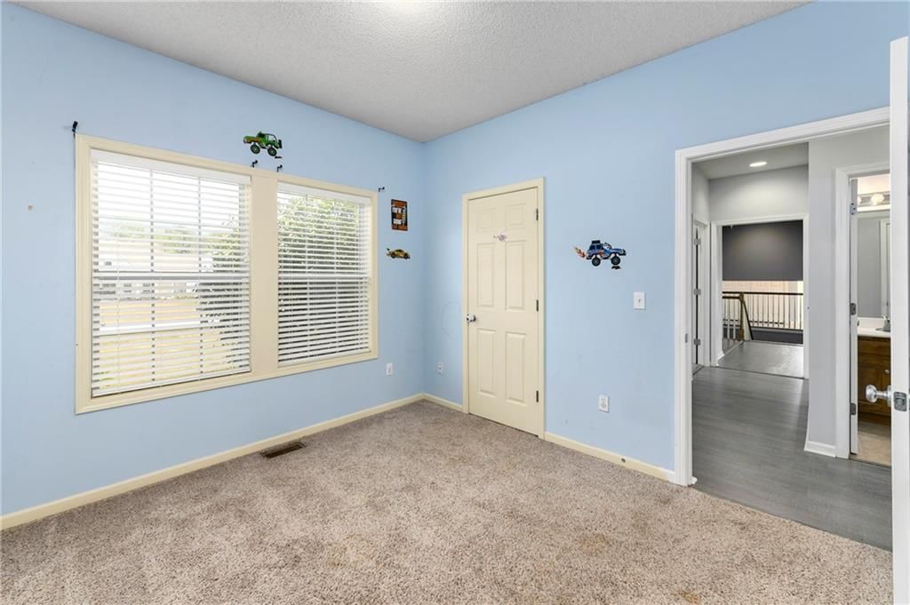 12284 NE Pawnee Drive — photo 18