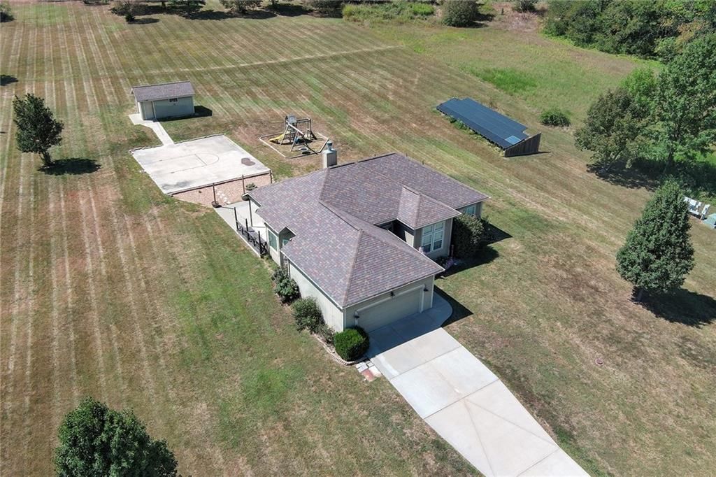 12284 NE Pawnee Drive — photo 27