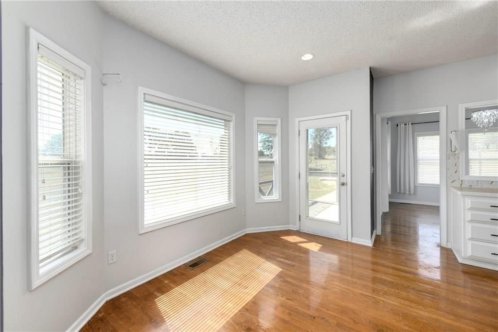 12284 NE Pawnee Drive — photo 7