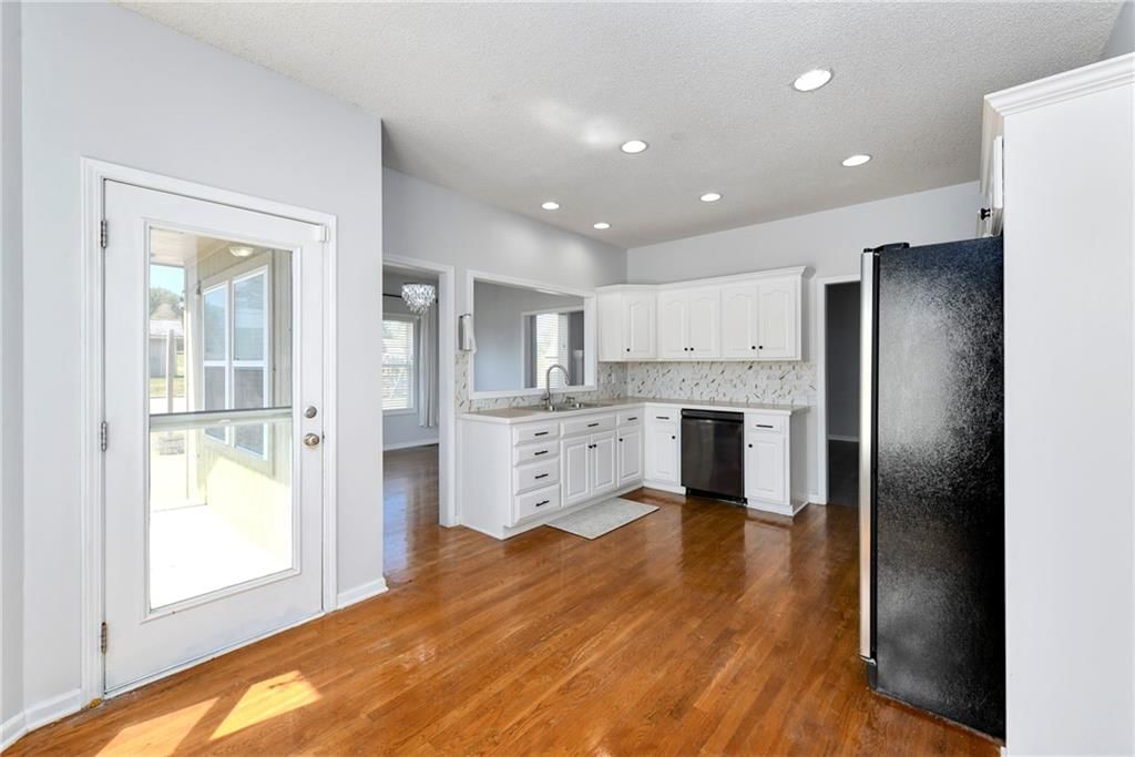 12284 NE Pawnee Drive — photo 8