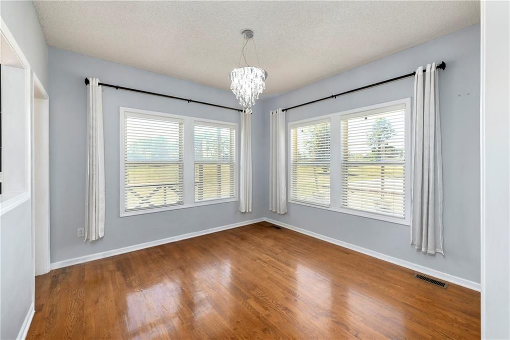 12284 NE Pawnee Drive — photo 9
