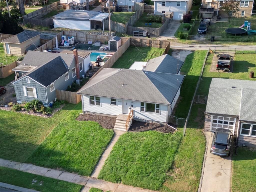 3241 Sacramento Street — photo 2