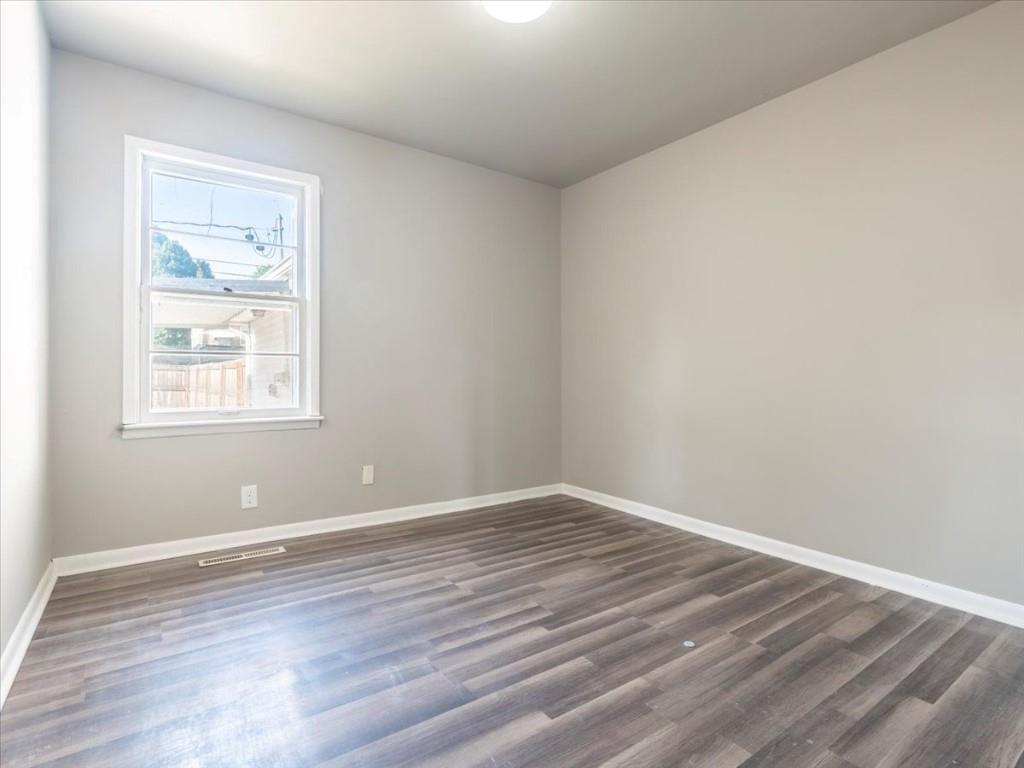3241 Sacramento Street — photo 9