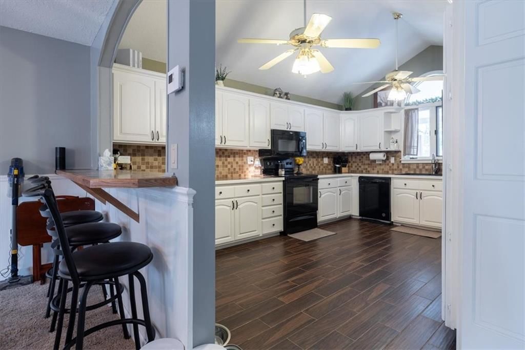 8 Timber Creek Drive — photo 24