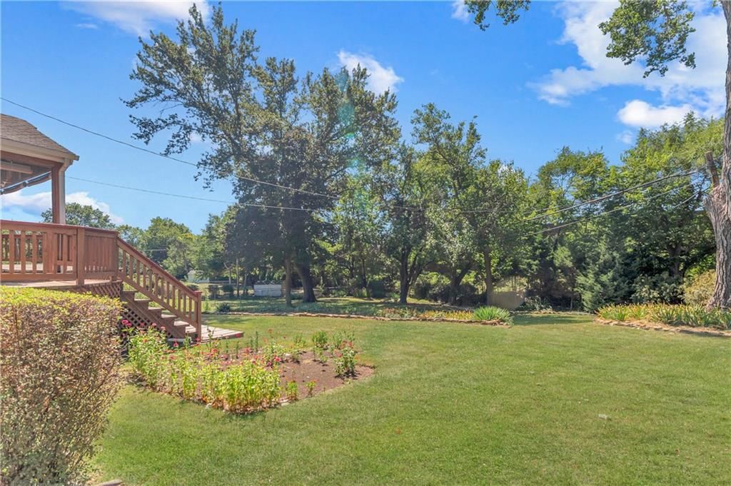 9236 Reeder Drive — photo 34