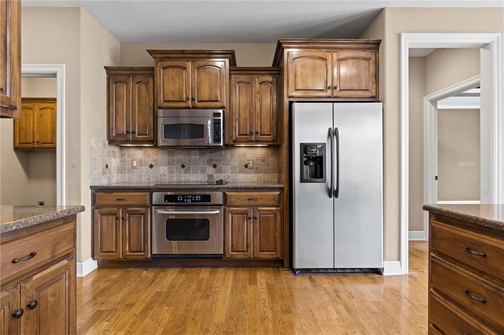 8916 N Glenwood Avenue — photo 23