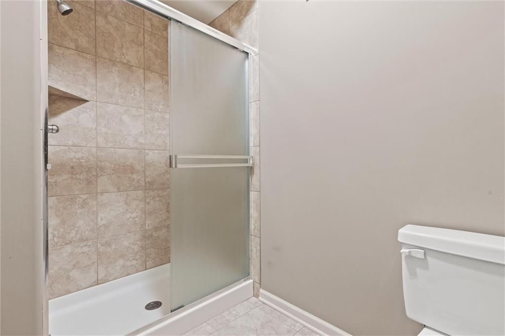8916 N Glenwood Avenue — photo 24