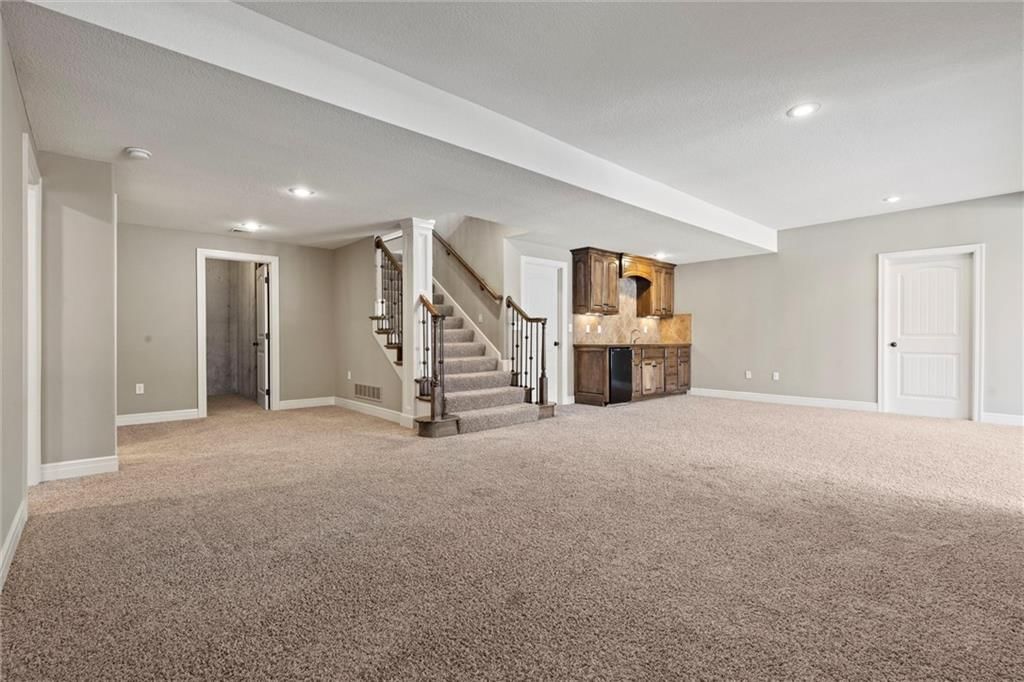 8916 N Glenwood Avenue — photo 26