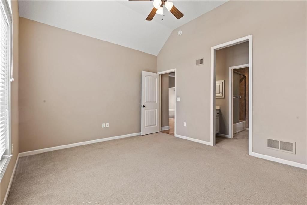 8916 N Glenwood Avenue — photo 32