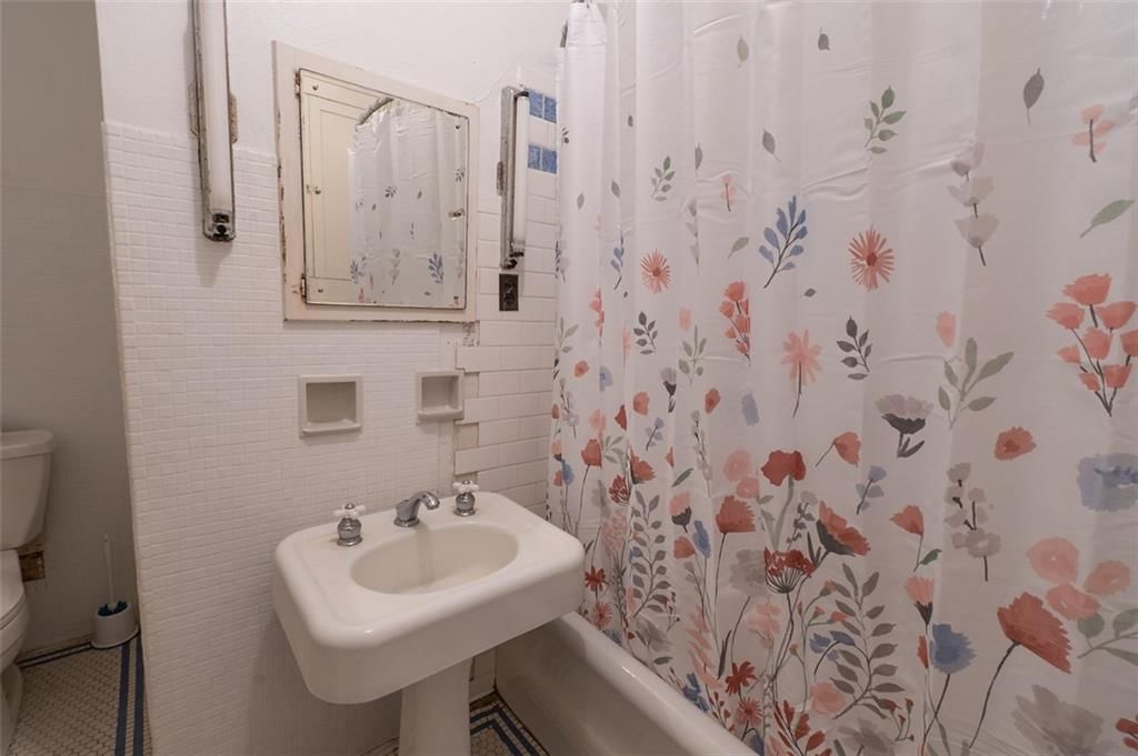 121 N 6th Street — photo 20