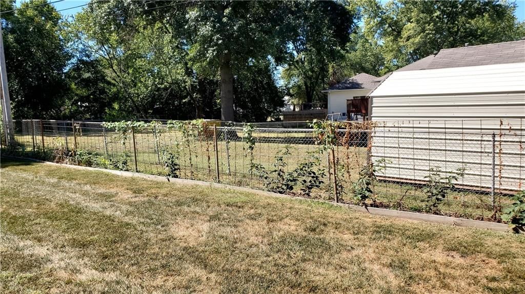 100 Cliff Drive — photo 44