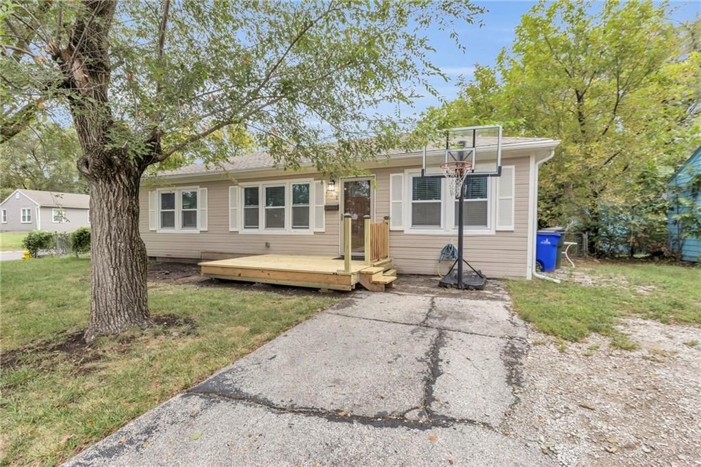 708 W Poor Street — photo 2