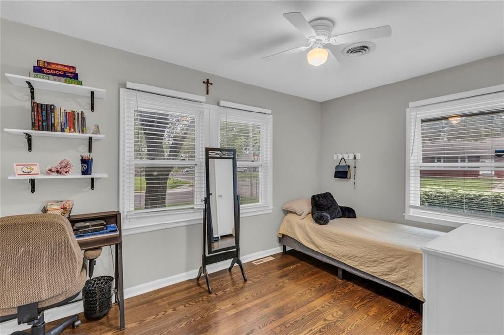 708 W Poor Street — photo 23