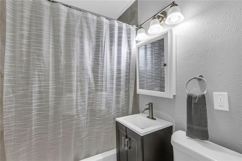 708 W Poor Street — photo 27