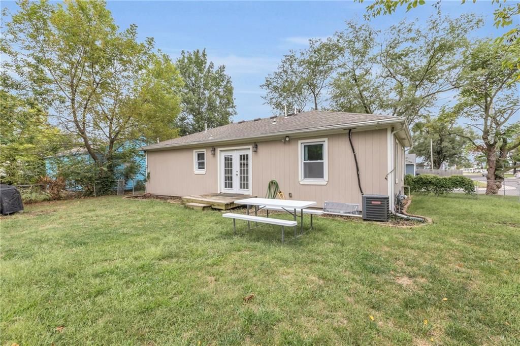 708 W Poor Street — photo 30
