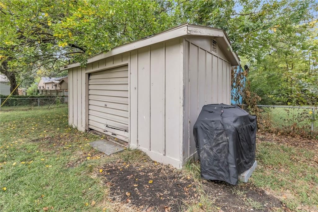 708 W Poor Street — photo 32