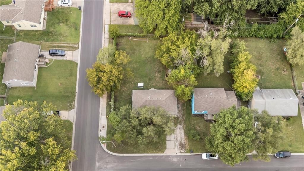 708 W Poor Street — photo 41