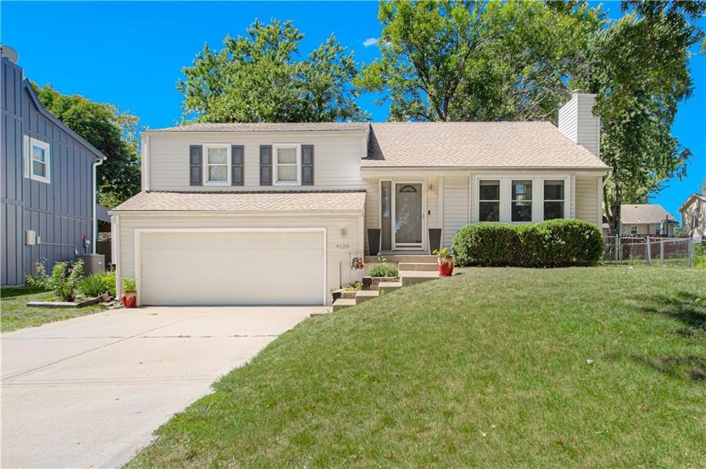 9120 DARNELL Street, Lenexa, KS