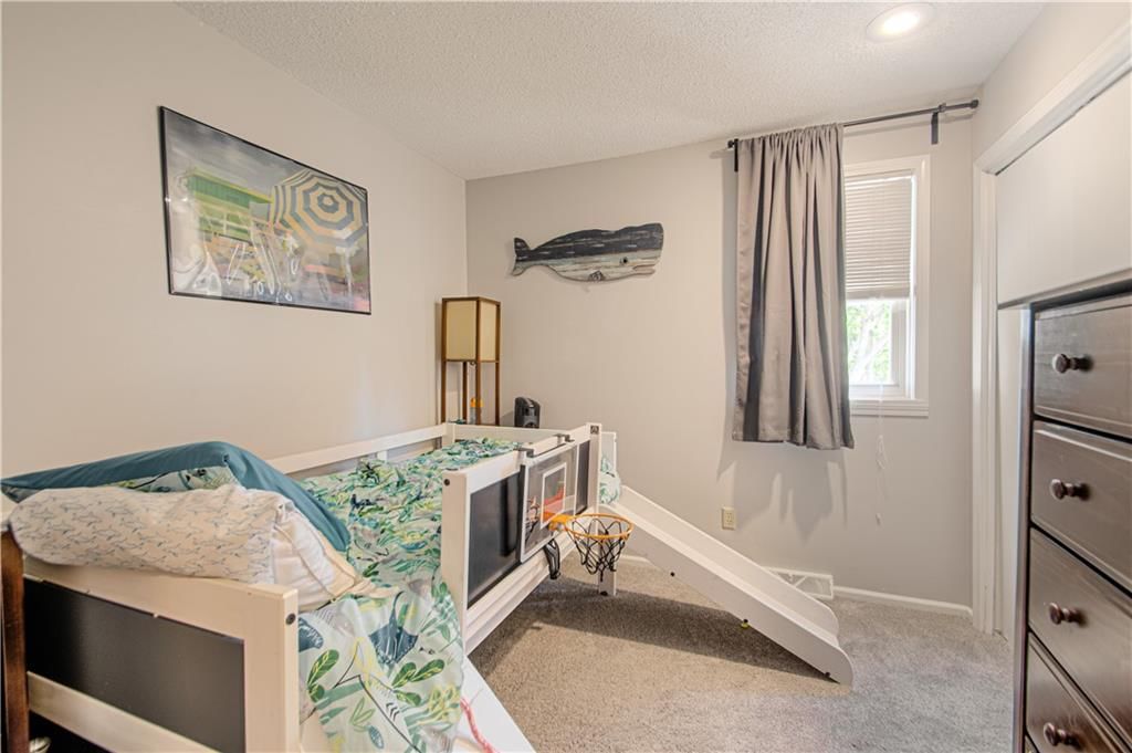9120 DARNELL Street — photo 15