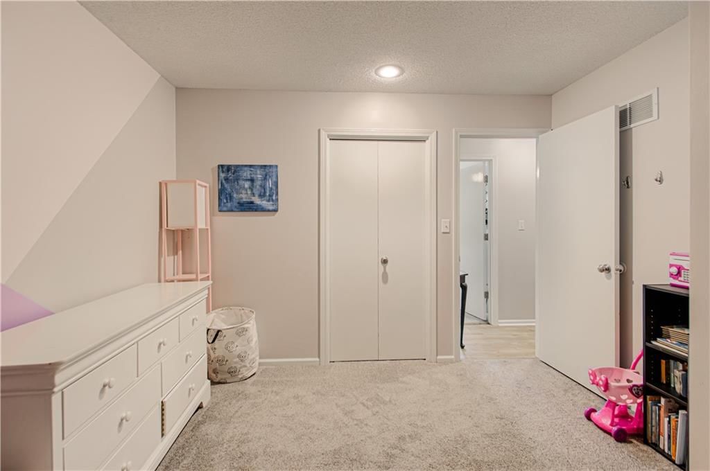 9120 DARNELL Street — photo 17