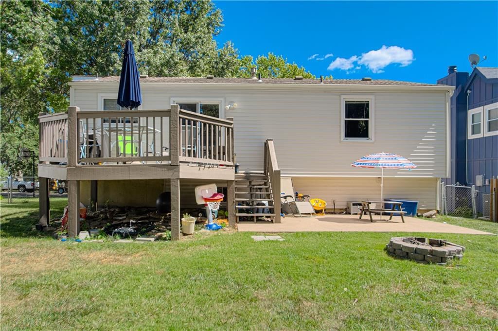 9120 DARNELL Street — photo 27