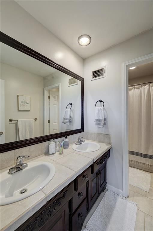 3637 NE Beechwood Drive — photo 28