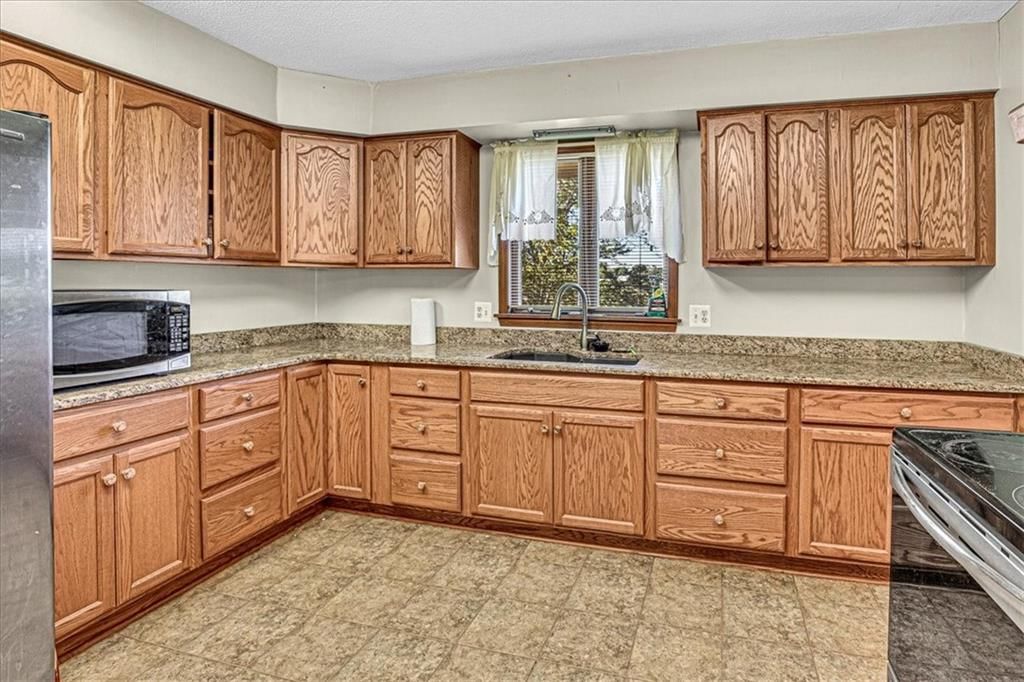 13434 W 199th Street — photo 21