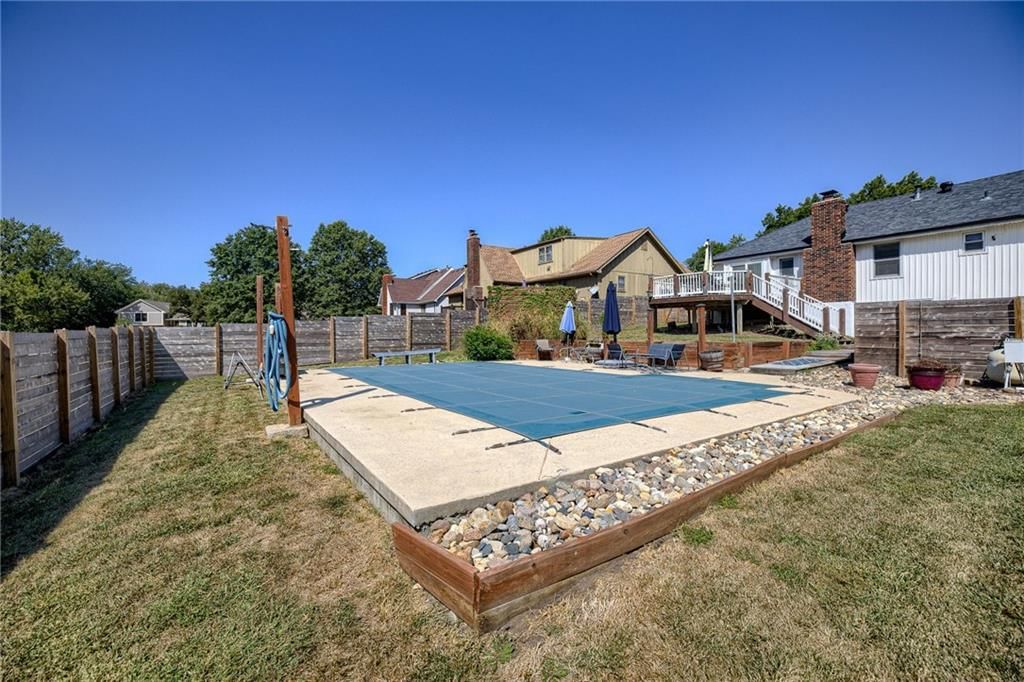 1605 NE Debonair Drive — photo 23