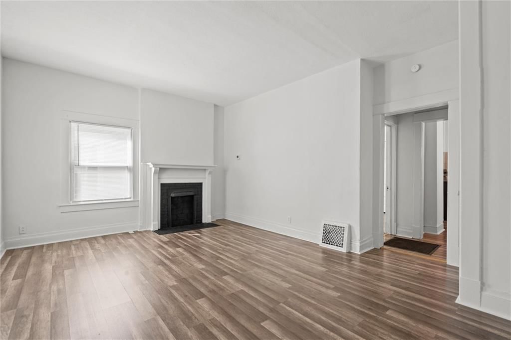 122 N White Avenue — photo 6