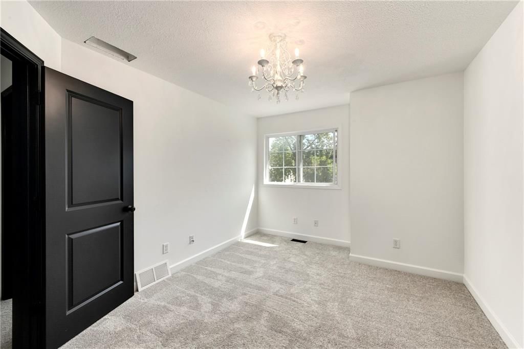 409 S 1st Street — photo 17