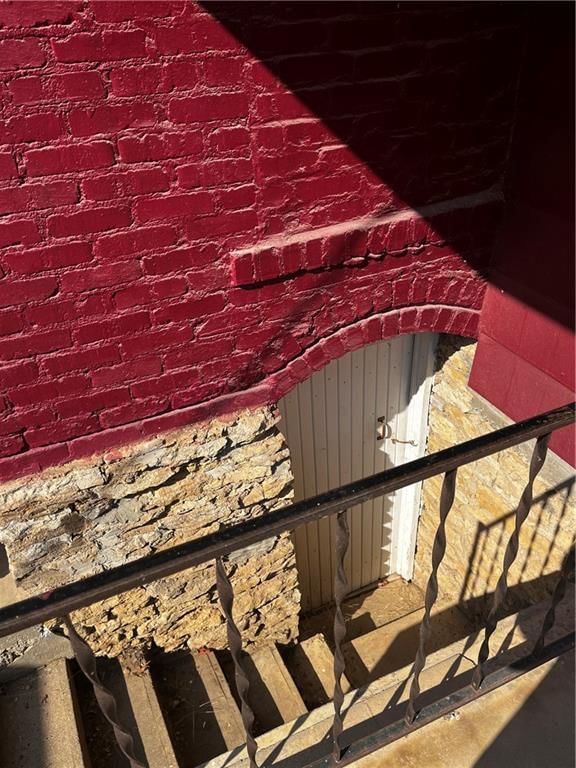 1402 S Walnut Street — photo 5