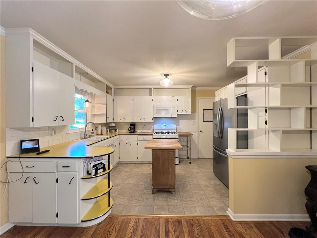 5804 Sterling Avenue — photo 9