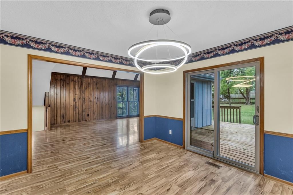 15303 W 89th Terrace — photo 11