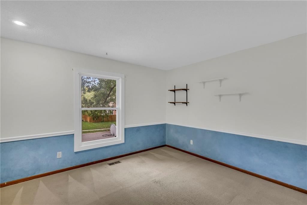 15303 W 89th Terrace — photo 21