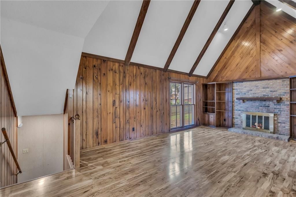 15303 W 89th Terrace — photo 8