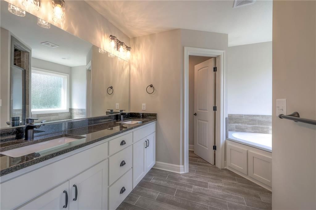 11805 E 211th Street — photo 23
