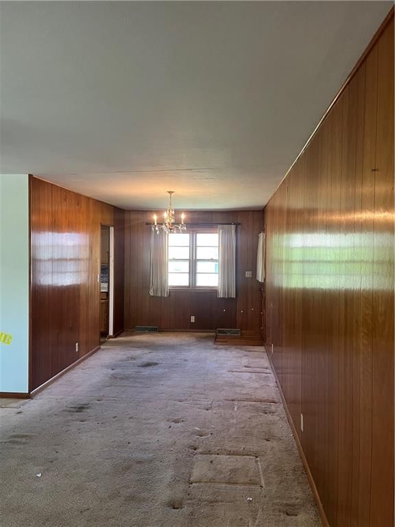 327 E Floral Street — photo 12