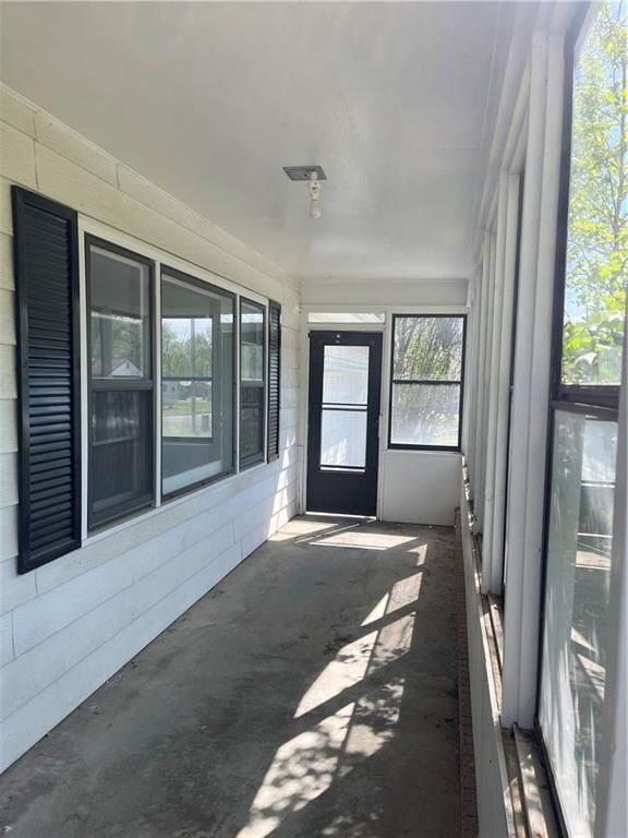 327 E Floral Street — photo 6
