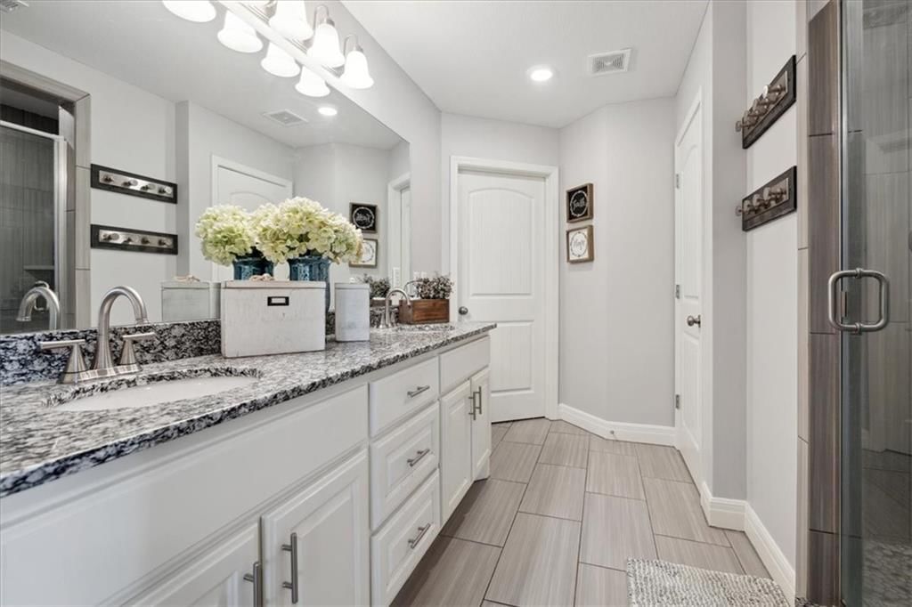 2402 Windmill Drive — photo 13