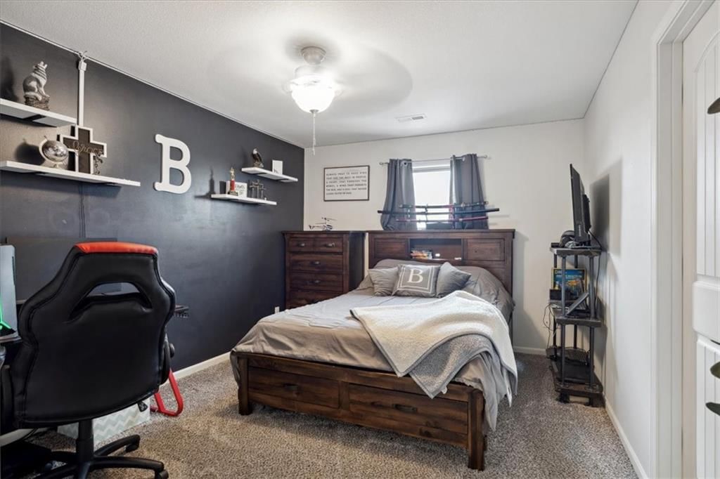 2402 Windmill Drive — photo 17