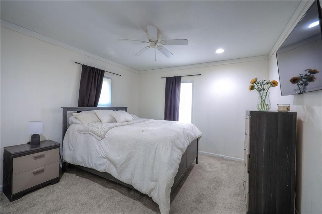 5635 WEBSTER Avenue — photo 16
