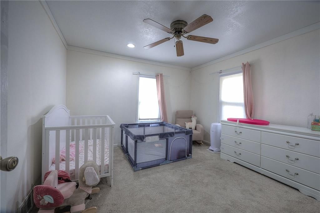5635 WEBSTER Avenue — photo 19