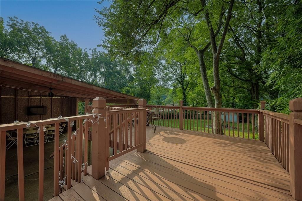 5635 WEBSTER Avenue — photo 30