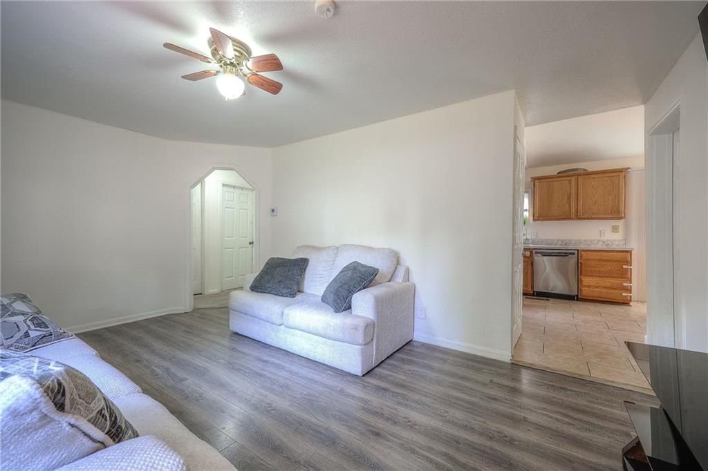 5635 WEBSTER Avenue — photo 8