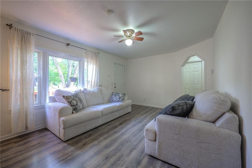 5635 WEBSTER Avenue — photo 9