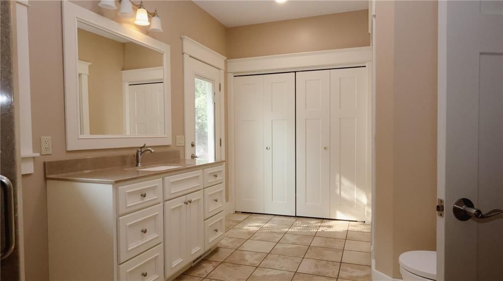 401 S Ridge Street — photo 17