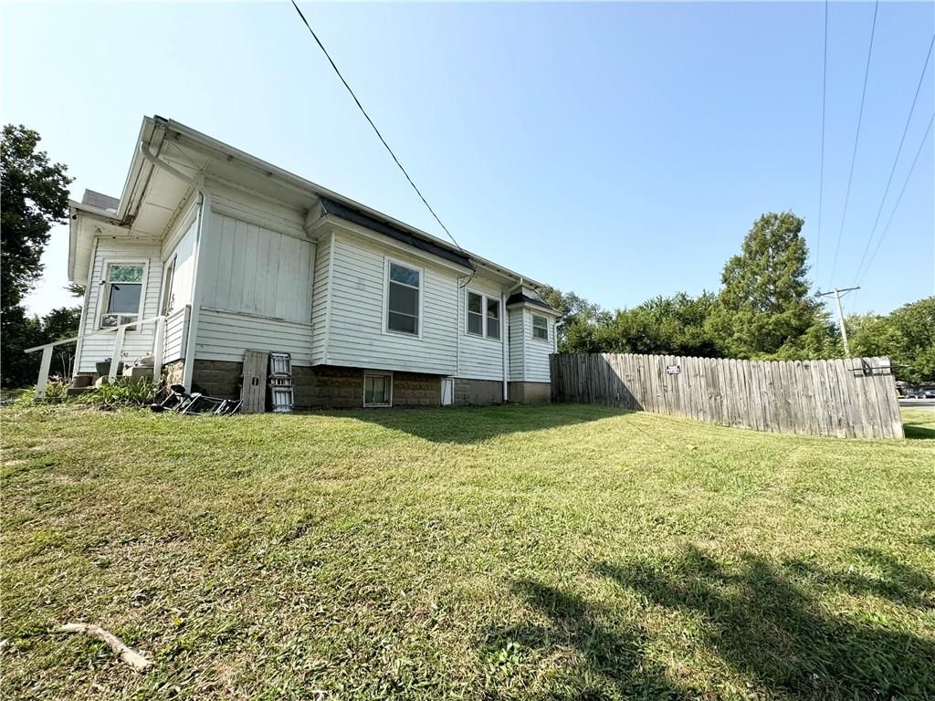 304 N Main Street — photo 3