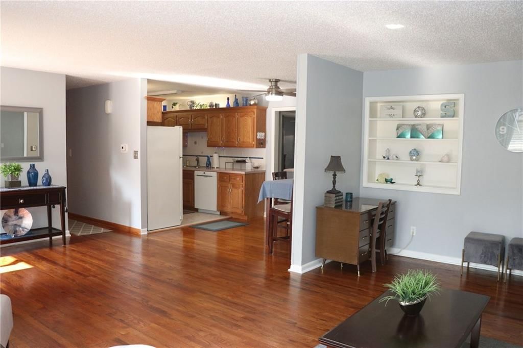 5000 Harvard Avenue — photo 14
