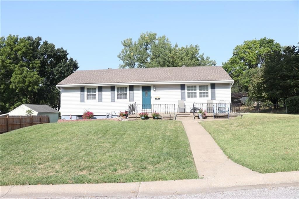 5000 Harvard Avenue — photo 4
